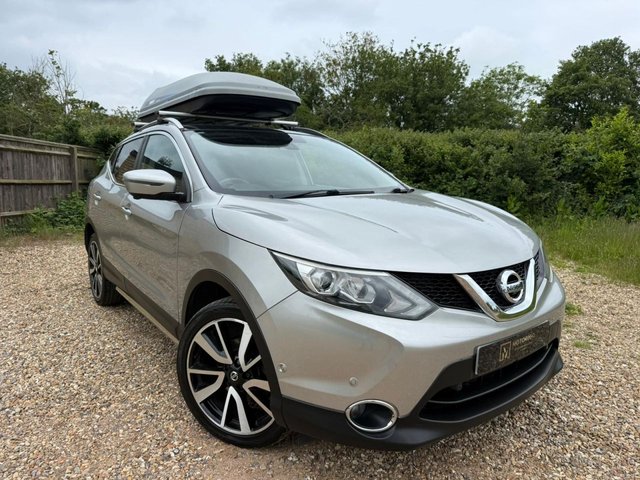 View our NISSAN QASHQAI