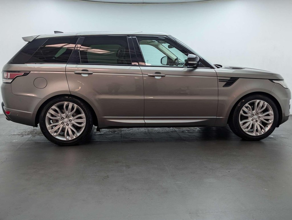 Used 2017 17 LAND ROVER RANGE ROVER SPORT 3.0 Range Rover Sport HSE Dynamic V6 SC Auto 4WD 5dr CLICK & COLLECT/ HOME DELIVERY