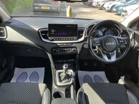 USED 2022 22 KIA CEED 1.5 T-GDi 3 Hatchback 5dr Petrol Manual Euro 6 (s/s) (158 bhp) Rear Camera, Lane Departure