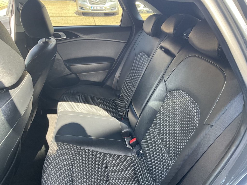 USED 2022 22 KIA CEED 1.5 T-GDi 3 Hatchback 5dr Petrol Manual Euro 6 (s/s) (158 bhp) Rear Camera, Lane Departure