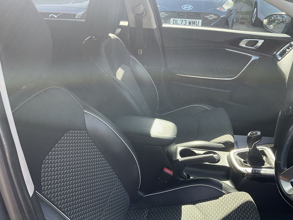USED 2022 22 KIA CEED 1.5 T-GDi 3 Hatchback 5dr Petrol Manual Euro 6 (s/s) (158 bhp) Rear Camera, Lane Departure