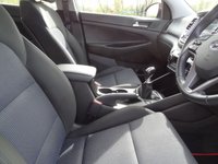 USED 2018 18 HYUNDAI TUCSON 1.6 GDi Blue Drive SE SUV 5dr Petrol Manual Euro 6 (s/s) (132 ps) ONLY 30000 MILES WITH FSH 