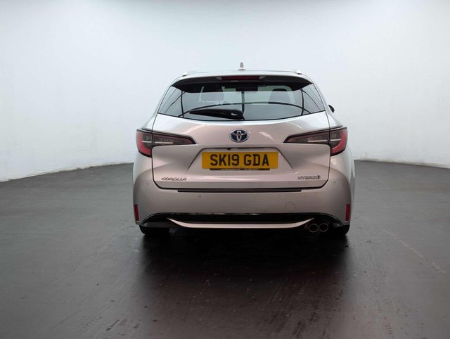 USED 2019 19 TOYOTA COROLLA 2.0 Corolla Design VVT-i HEV CVT 5dr CLICK & COLLECT/ HOME DELIVERY