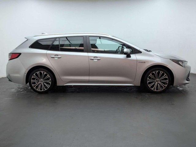 USED 2019 19 TOYOTA COROLLA 2.0 Corolla Design VVT-i HEV CVT 5dr CLICK & COLLECT/ HOME DELIVERY
