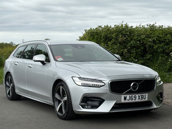 2019 VOLVO V90