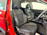 USED 2019 69 RENAULT KADJAR 1.3 TCe S EDITION 140 BHP + SAT NAV + GLASS SUNROOF SIX MONTH WARRANTY MAY 2027 MOT