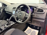 USED 2019 69 RENAULT KADJAR 1.3 TCe S EDITION 140 BHP + SAT NAV + GLASS SUNROOF SIX MONTH WARRANTY MAY 2027 MOT