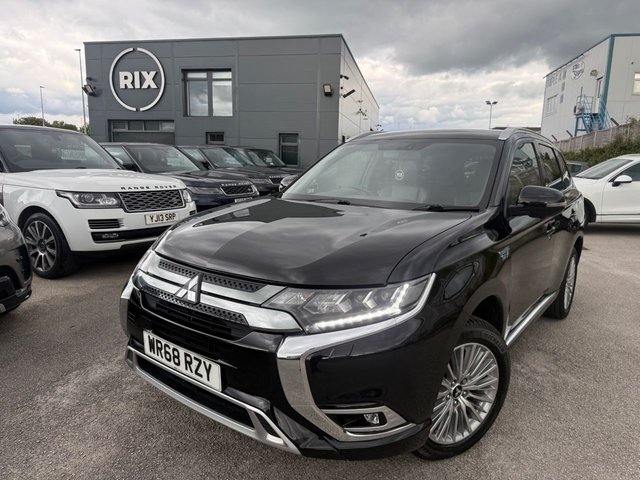 2018 OUTLANDER 2.4H TWINMOTOR 13.8KWH 4H SUV 5DR PETROL PLUG IN HYBRID CVT 4WD... photo