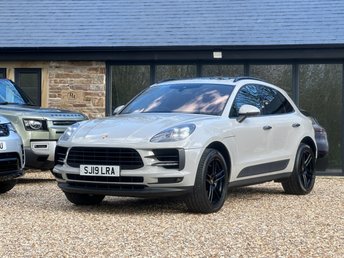 2019 PORSCHE MACAN