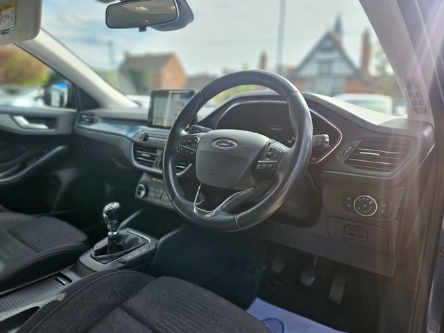 View our FORD FOCUS