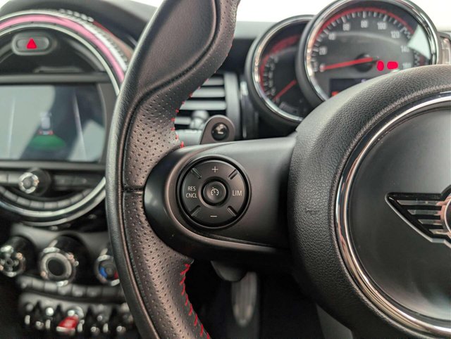 USED 2018 18 MINI HATCH 2.0 John Cooper Works Auto 3dr CLICK & COLLECT/ HOME DELIVERY