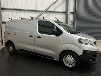2017 PEUGEOT EXPERT