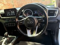 USED 2019 69 KIA CEED 1.6 CRDi ECO 2 Sportswagon 5dr Diesel Manual Euro 6 (s/s) (114 bhp) 2 OWNERS, FULL KIA SERVICE HISTORY, 1YR MOT, ALLOYS, AIR CON, BLUETOOTH, CRUISE, APPLE CAR PLAY, REVERSE CAMERA, RADIO CD, E/WINDOWS, R/LOCKING, FREE WARRANTY, FINANCE AVAILABLE, HPI CLEAR, PART EXCHANGE WELCOME,