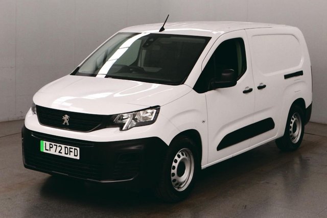 2023 PARTNER 700 50KWH PROFESSIONAL PREMIUM AUTOMATIC 136 BHP 7.4KW CHARGER LWB 5 SEATS... photo