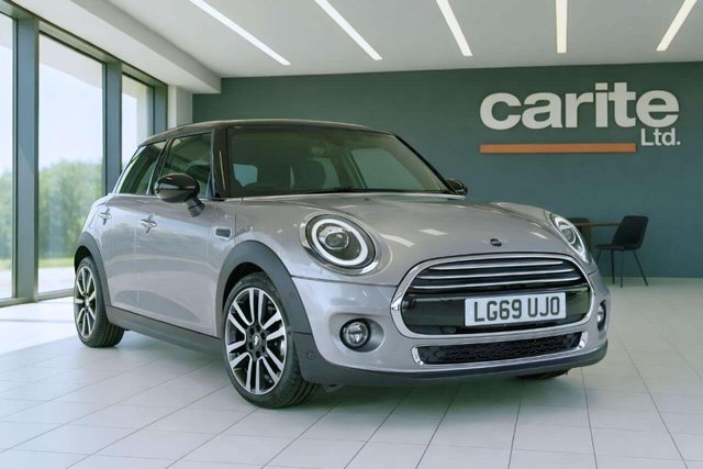 View our MINI Hatch 1.5 Cooper Exclusive Hatchback 5dr Petrol Steptronic Euro 6 (s/s) (136 ps)