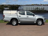 USED 2020 70 MITSUBISHI L200 2.2 DI-D DC 4Life Pickup Double Cab 4dr Diesel Manual 4WD Euro 6 (s/s) (150 ps) **4WD**6-SPEED MANUAL**LOW MILAGE**REAR CANOPY**
