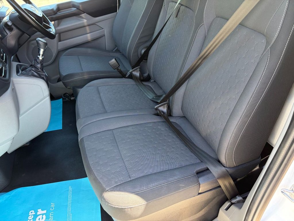 USED 2024 24 FORD TRANSIT CUSTOM 280 LIMITED 2.0EcoBlue EU6 S/S L1 H1 135ps *NEW SHAPE*A/C*SENSORS*ALLOYS*KEYELSS ENTRY AND START*HEAT PACK*E/PACK* LIMITED-EU6-L1-EXCELLENT SPEC