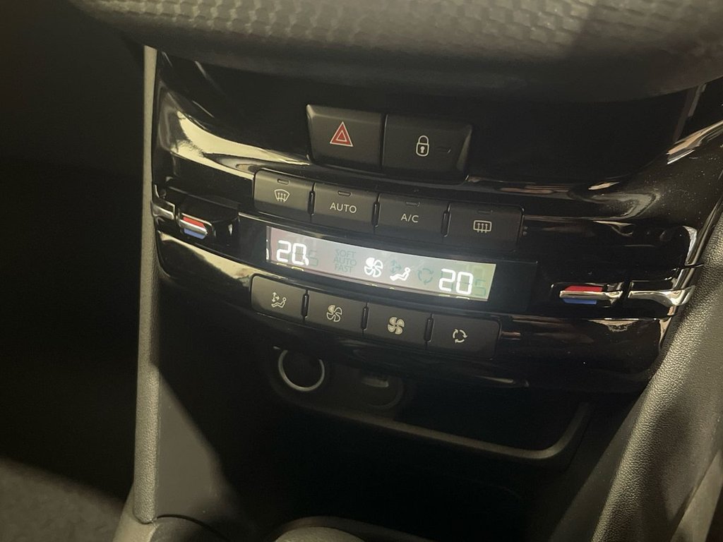 USED 2018 68 PEUGEOT 208 1.2 PureTech GPF GT Line Hatchback 5dr Petrol EAT Euro 6 (s/s) (110 ps) FULL DEALER HISTORY