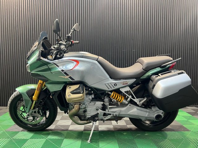 View our MOTO GUZZI V100 MANDELLO