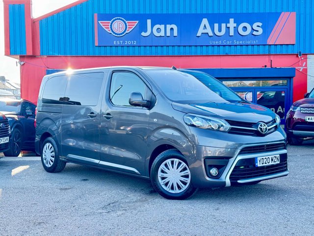 2020 TOYOTA PROACE VERSO