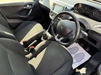 USED 2018 68 PEUGEOT 208 1.2 PureTech Signature Hatchback 5dr Petrol Manual Euro 6 (s/s) (82 ps) SERVICE HISTORY - 6 STAMPS, REAR PARKING SENSORS