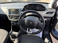 USED 2018 68 PEUGEOT 208 1.2 PureTech Signature Hatchback 5dr Petrol Manual Euro 6 (s/s) (82 ps) SERVICE HISTORY - 6 STAMPS, REAR PARKING SENSORS
