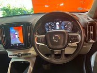 USED 2019 19 VOLVO XC40 2.0 D3 Momentum SUV 5dr Diesel Auto Euro 6 (s/s) (150 ps) Over &pound;6000 Extras. HUGE Spec