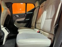 USED 2019 19 VOLVO XC40 2.0 D3 Momentum SUV 5dr Diesel Auto Euro 6 (s/s) (150 ps) Over &pound;6000 Extras. HUGE Spec