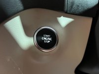 USED 2019 19 VOLVO XC40 2.0 D3 Momentum SUV 5dr Diesel Auto Euro 6 (s/s) (150 ps) Over &pound;6000 Extras. HUGE Spec