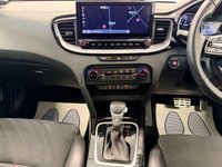 USED 2022 22 KIA PROCEED 1.6 T-GDi GT SHOOTING BRAKE DCT AUTO 201 BHP + SAT NAV + HEATED SEATS SIX MONTH WARRANTY MAY 2027 MOT