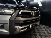 USED 2021 21 TOYOTA HI-LUX 2.8 D-4D Invincible X Pickup Double Cab 4dr Diesel Auto 4WD Euro 6 (s/s) (204 ps) 
