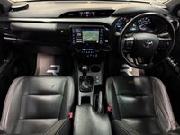 USED 2021 21 TOYOTA HI-LUX 2.8 D-4D Invincible X Pickup Double Cab 4dr Diesel Auto 4WD Euro 6 (s/s) (204 ps) 
