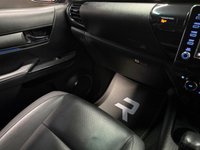 USED 2021 21 TOYOTA HI-LUX 2.8 D-4D Invincible X Pickup Double Cab 4dr Diesel Auto 4WD Euro 6 (s/s) (204 ps) 