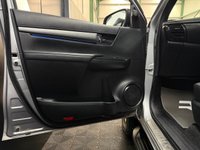 USED 2021 21 TOYOTA HI-LUX 2.8 D-4D Invincible X Pickup Double Cab 4dr Diesel Auto 4WD Euro 6 (s/s) (204 ps) 