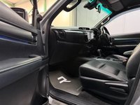 USED 2021 21 TOYOTA HI-LUX 2.8 D-4D Invincible X Pickup Double Cab 4dr Diesel Auto 4WD Euro 6 (s/s) (204 ps) 