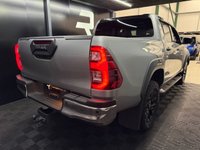 USED 2021 21 TOYOTA HI-LUX 2.8 D-4D Invincible X Pickup Double Cab 4dr Diesel Auto 4WD Euro 6 (s/s) (204 ps) 