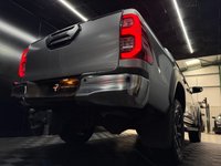 USED 2021 21 TOYOTA HI-LUX 2.8 D-4D Invincible X Pickup Double Cab 4dr Diesel Auto 4WD Euro 6 (s/s) (204 ps) 