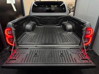 USED 2021 21 TOYOTA HI-LUX 2.8 D-4D Invincible X Pickup Double Cab 4dr Diesel Auto 4WD Euro 6 (s/s) (204 ps) 