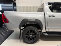 USED 2021 21 TOYOTA HI-LUX 2.8 D-4D Invincible X Pickup Double Cab 4dr Diesel Auto 4WD Euro 6 (s/s) (204 ps) 
