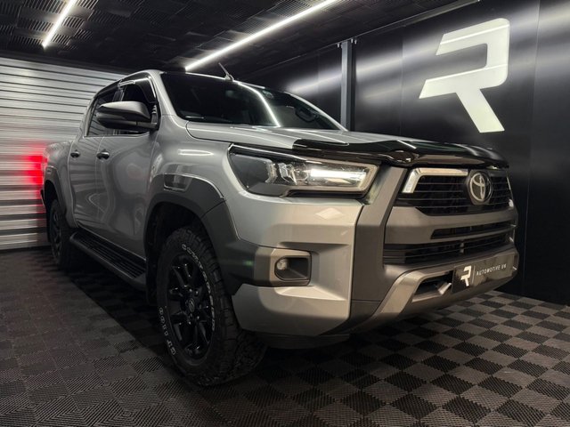 2021 21 Toyota HI-Lux 2.8 D-4D Invincible X Pickup Double Cab 4dr Diesel Auto 4WD Euro 6 (s/s) (204 ps)