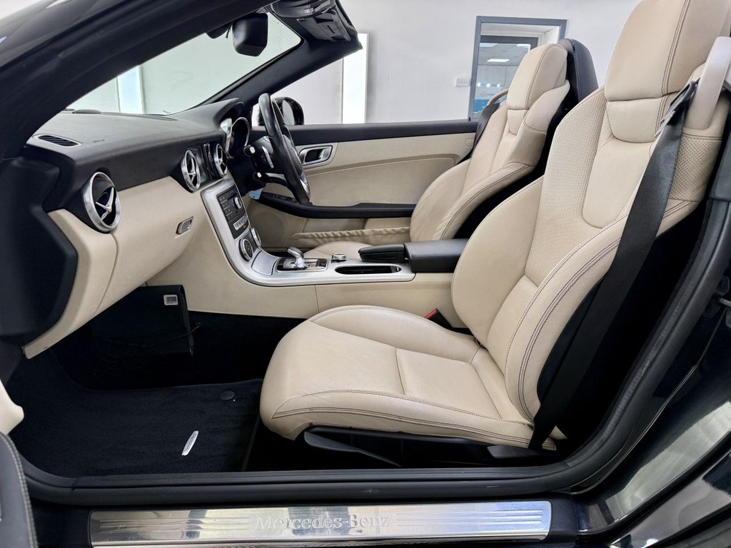 USED 2017 17 MERCEDES-BENZ SLC 2.0 SLC200 AMG Line Convertible 2dr Petrol G-Tronic Euro 6 (s/s) (184 ps) 