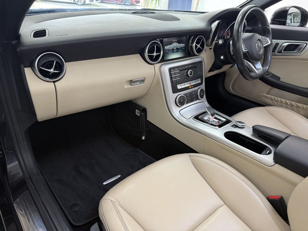 USED 2017 17 MERCEDES-BENZ SLC 2.0 SLC200 AMG Line Convertible 2dr Petrol G-Tronic Euro 6 (s/s) (184 ps) 