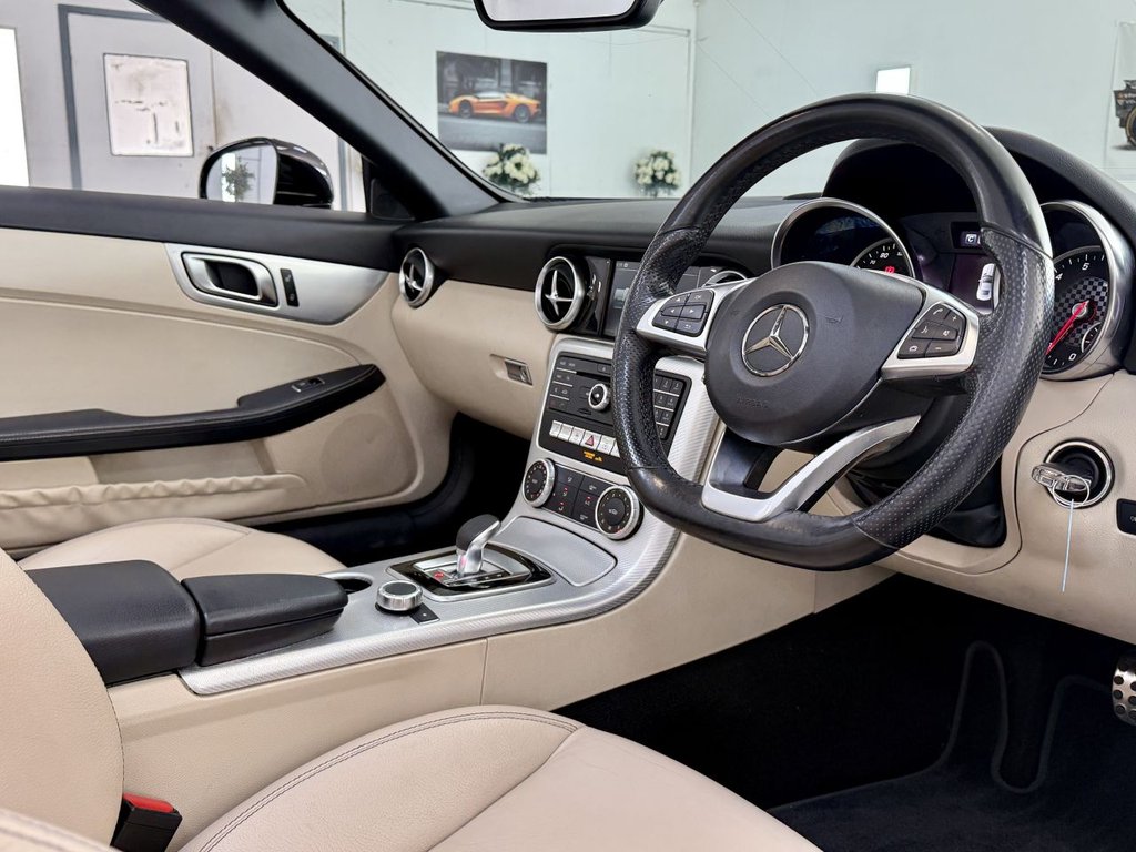 USED 2017 17 MERCEDES-BENZ SLC 2.0 SLC200 AMG Line Convertible 2dr Petrol G-Tronic Euro 6 (s/s) (184 ps) 