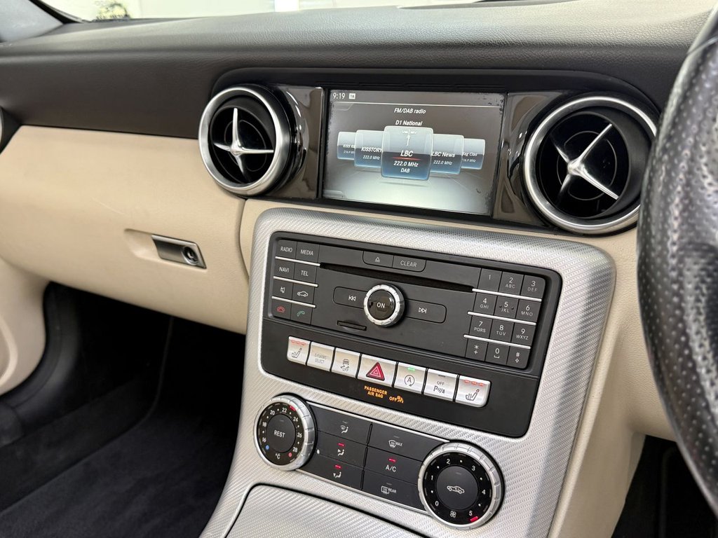 USED 2017 17 MERCEDES-BENZ SLC 2.0 SLC200 AMG Line Convertible 2dr Petrol G-Tronic Euro 6 (s/s) (184 ps) 