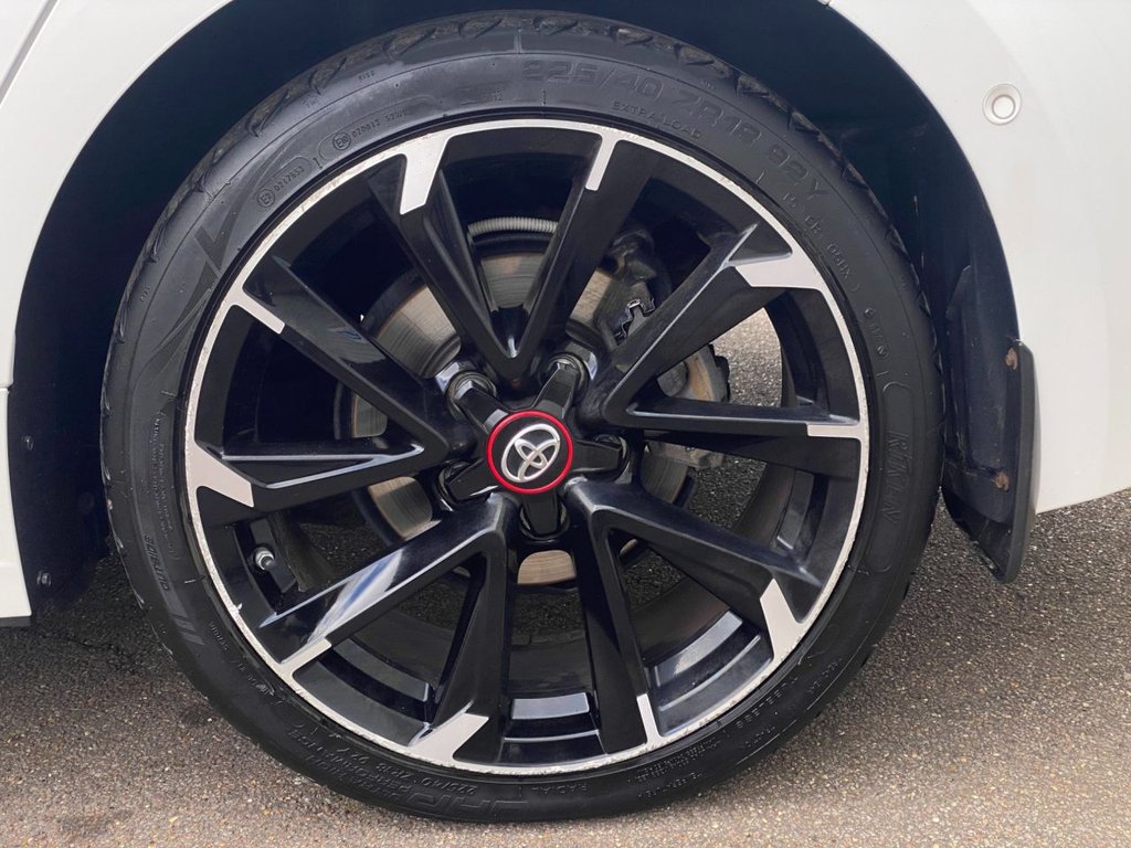 USED 2020 20 TOYOTA COROLLA 1.8 VVT-h GR SPORT Hatchback 5dr Petrol Hybrid CVT Euro 6 (s/s) (122 ps) Hatchback