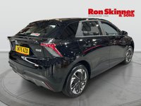 USED 2025 75 MG Mg4 64kWh SE Long Range Hatchback 5dr Electric Auto (203 ps) 