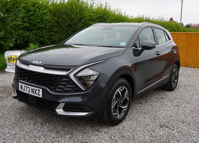 View our KIA SPORTAGE
