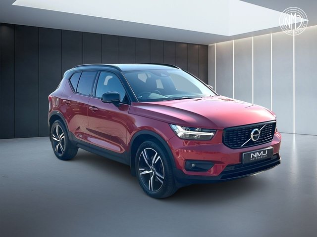 View our VOLVO XC40
