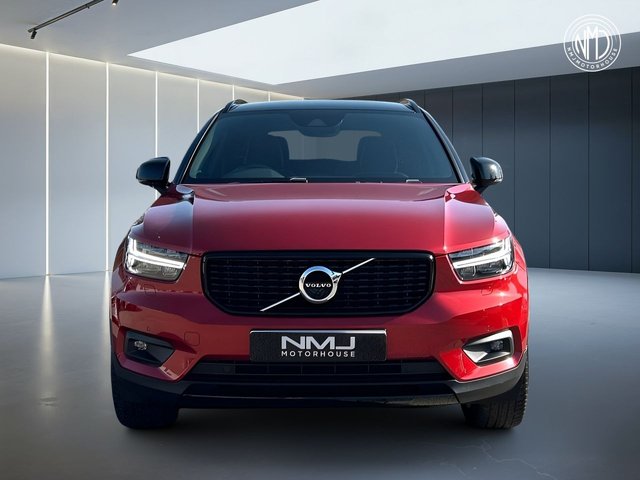 View our VOLVO XC40