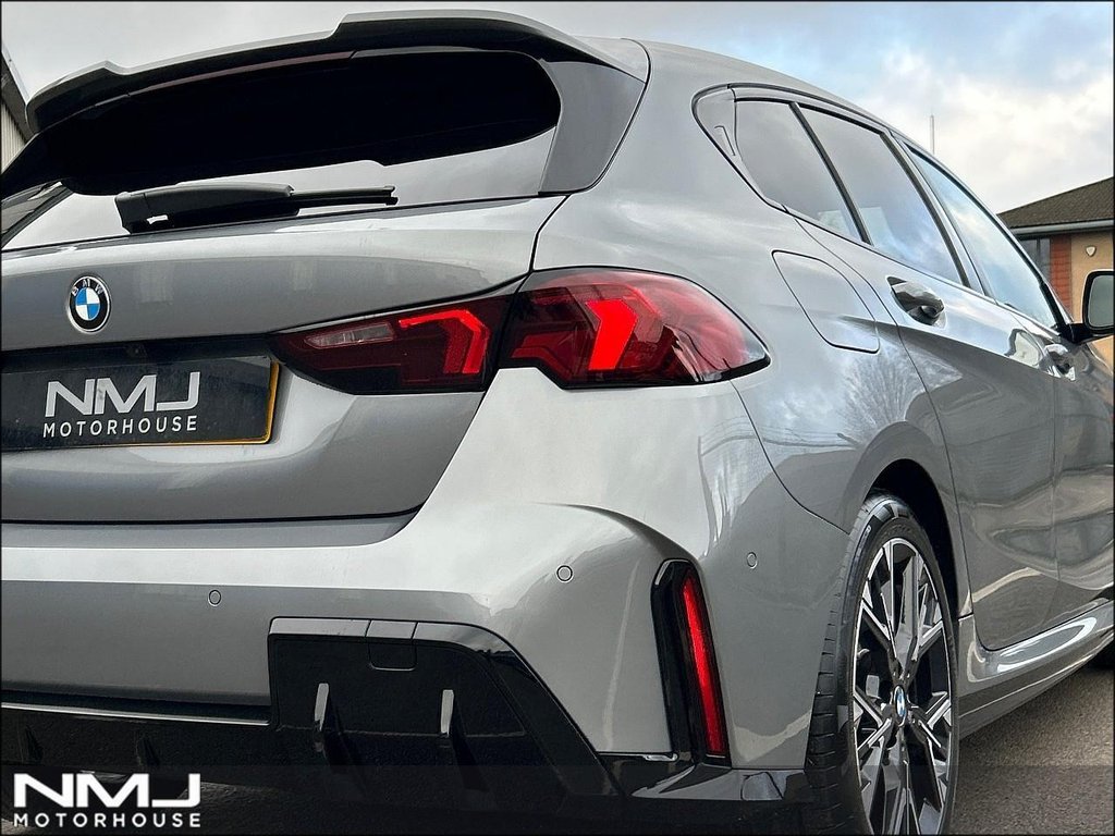USED 2024 74 BMW 1 SERIES 1.5 120i MHT M Sport Hatchback 5dr Petrol Hybrid DCT Euro 6 (s/s) (170 ps) 9.9%APR OYSTER VEGANZA SEATS